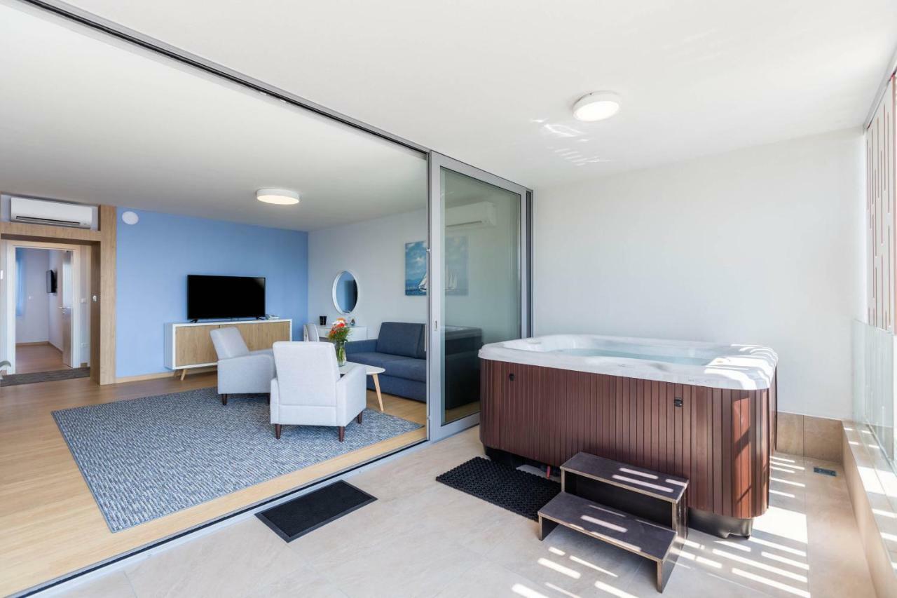 Abalone Apartments Dramalj Extérieur photo